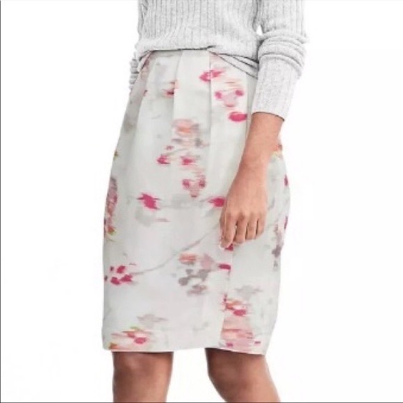 Banana Republic Wrap Pencil Skirt - Picture 1 of 4